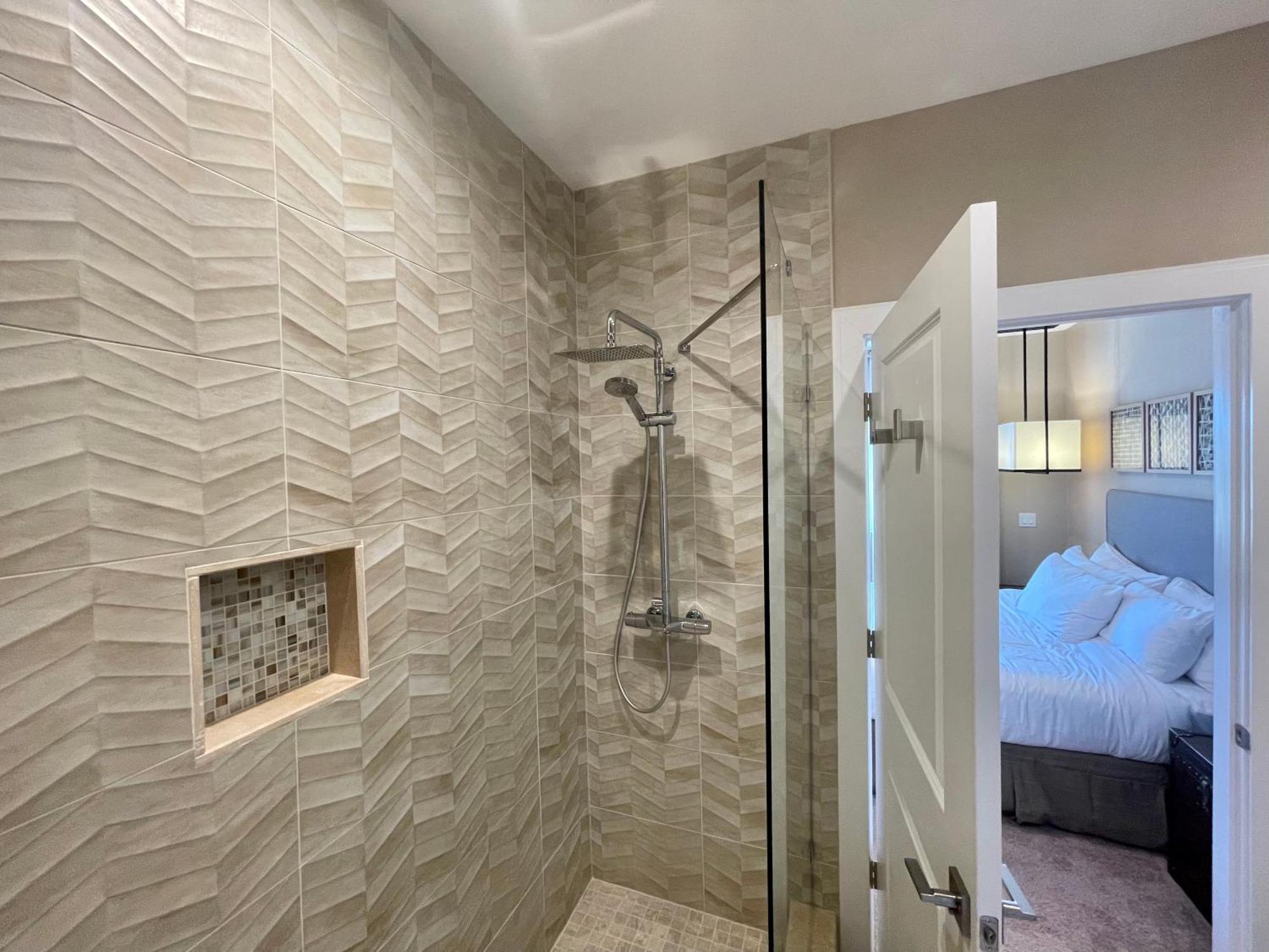 Luxury Home In Orlando With Private Hot Tub - 7 Min From Disney Parks - 3 Bedrooms And 4 Bathrooms! Esterno foto